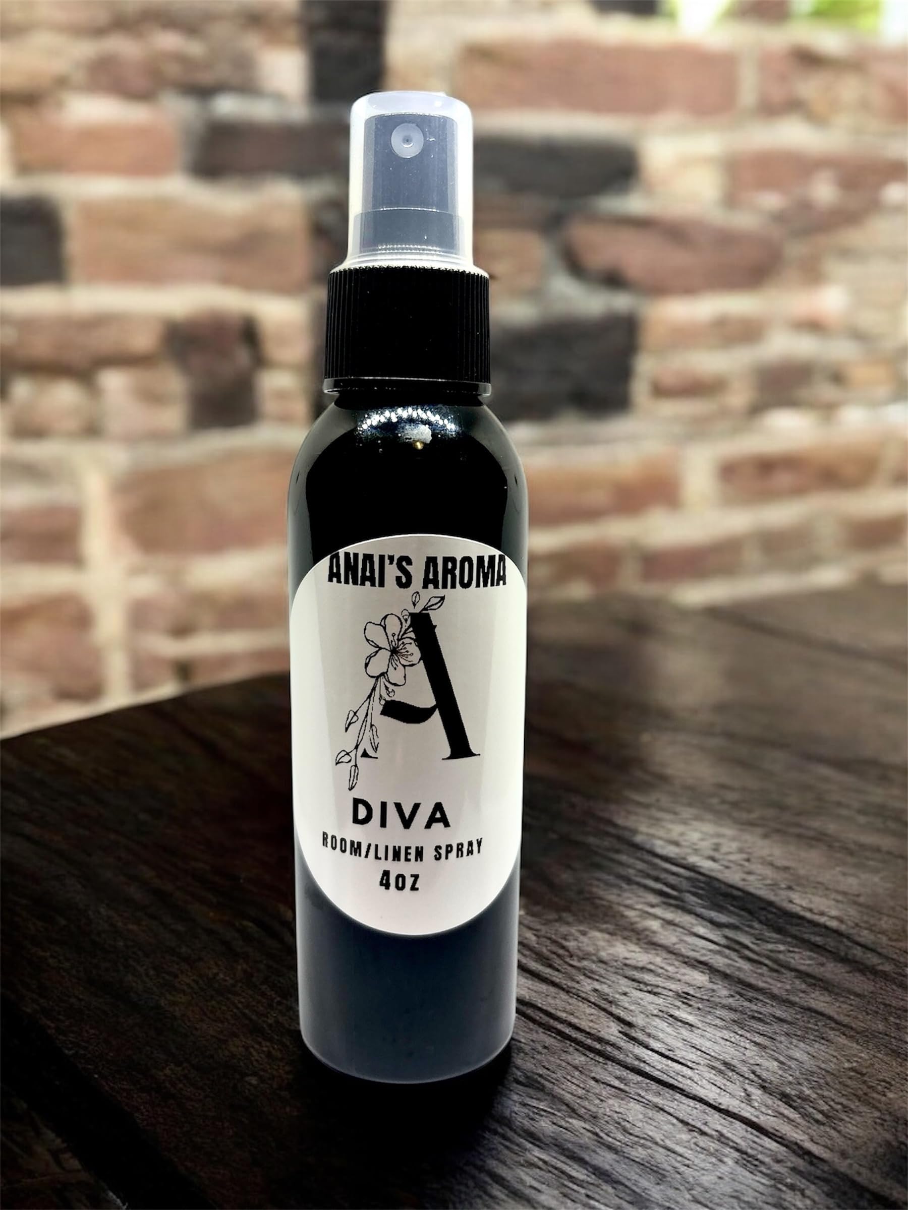 ANAI'S AROMA Diva Room and Linen Spray, 4oz